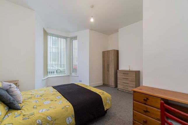 Room 1, 42 Grand Parade, Plymouth photo 2