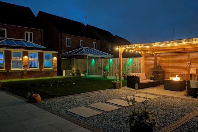 34, Park Drive, Leeds photo 2