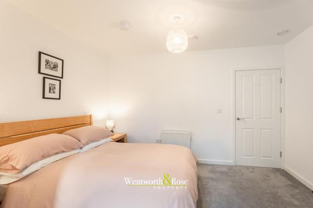 Flat for sale in 86 New House Farm Drive, Bournville, Birmingham