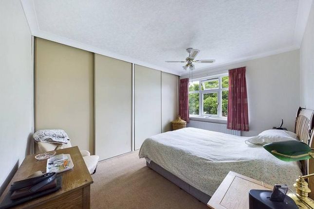 Manor Way, Cardiff photo 5
