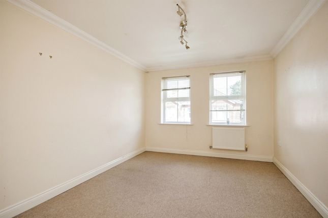 Flat for sale in Wycliffe Road, Winton, Bournemouth