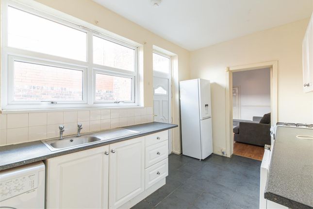 Lynnwood Terrace, Newcastle Upon Tyne photo 4