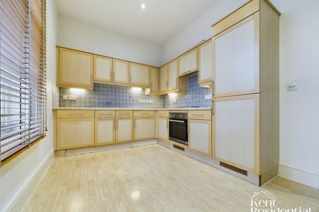 Flat 3, Wellington House, Maidstone photo 3
