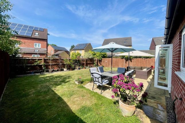 2, Littlecote Grove, Peterborough photo 3