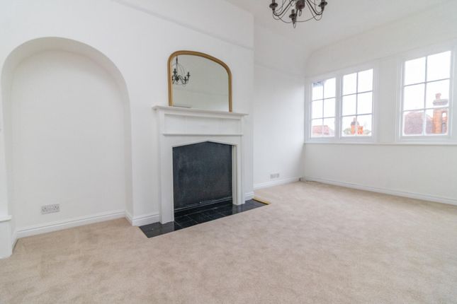 Clarendon Park Road, Leicester photo 2