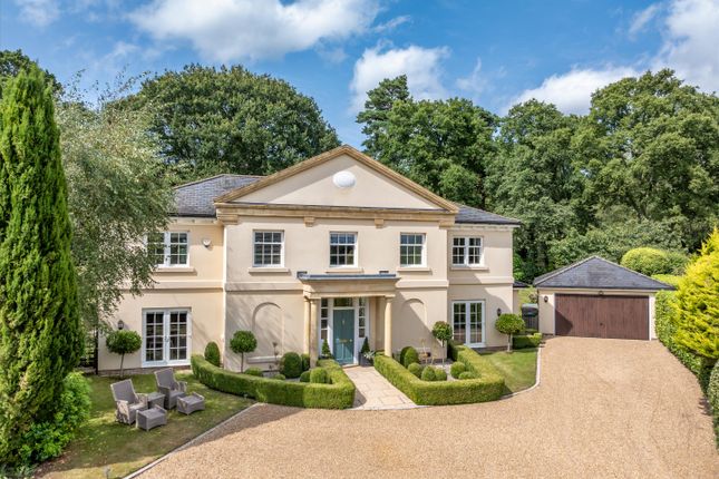 16, Hurst Park, Midhurst photo 2