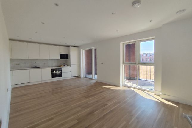 3, Westray Drive, London photo 4