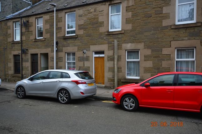 Thumbnail Flat to rent in Lawrence Street, Broughty Ferry, Dundee