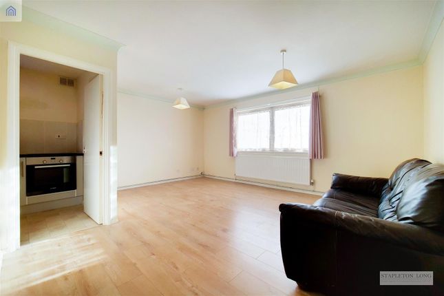 Flat 1, 123, Galpins Road, Thornton Heath photo 2