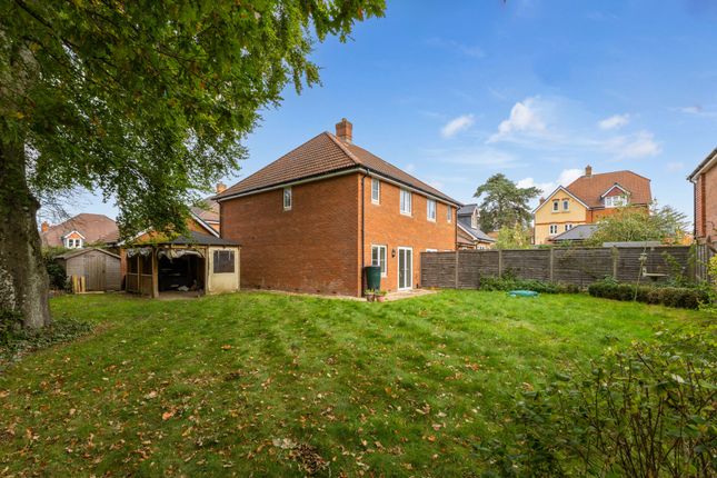 33, Rudgard Way, Liphook photo 2