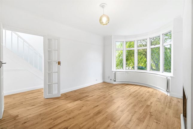 6, Hatherop Road,, Hampton photo 3