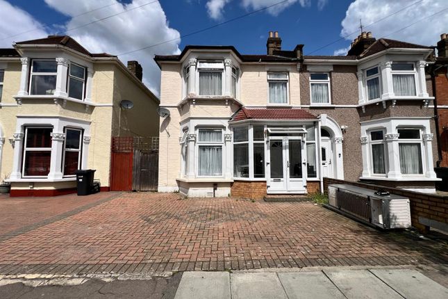 Thumbnail Property for sale in Kinfauns Road, Goodmayes, Ilford