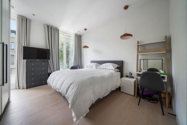 19A,, Blenheim Terrace, London photo 4