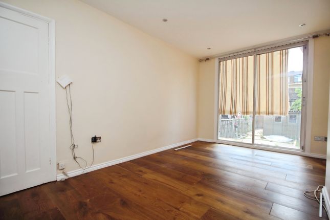 96, Cumberland Avenue, Welling photo 4