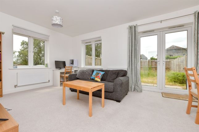 15, Saxon Way, Ramsgate photo 3