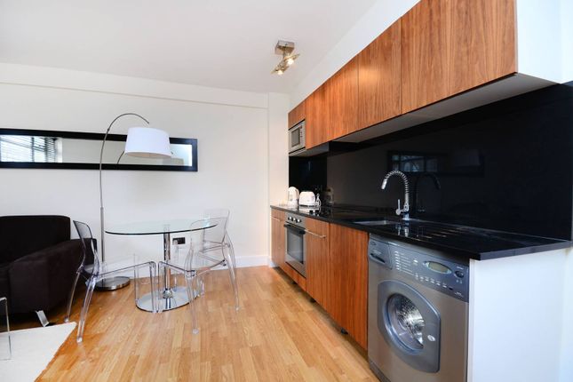 Thumbnail Flat to rent in Sloane Avenue, Chelsea, London