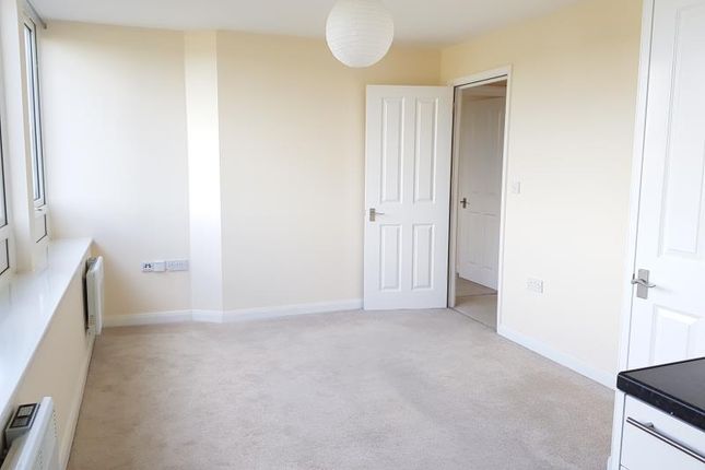 Flat to rent in Norton Road, Newhaven