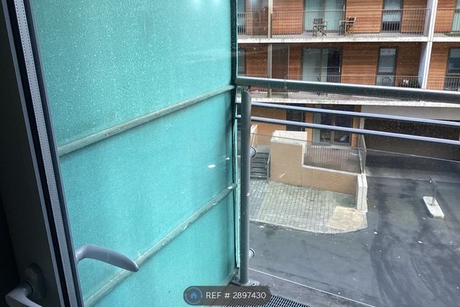 Apartment, Manor Mills Ingram Street, Leeds photo 4
