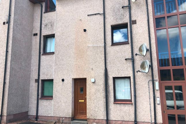 Thumbnail Flat to rent in Oliphant Court, Stirling