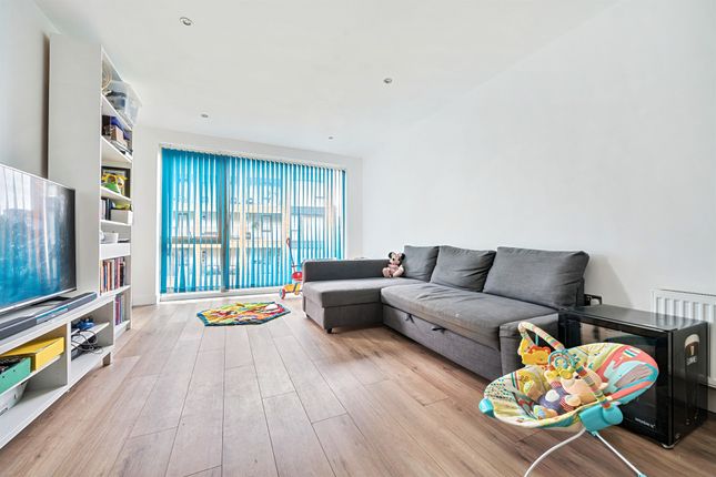 Flat 14, Cornflower Court, 15, Ebony Crescent, Barnet photo 3