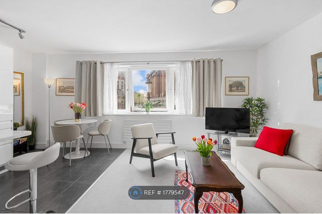 Flat, Hans Crescent, London photo 4
