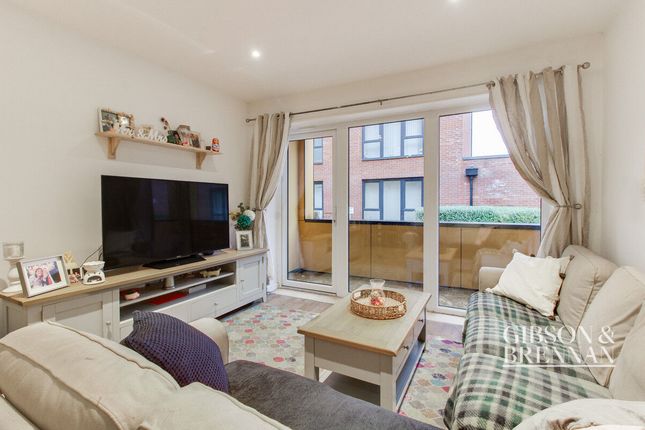 Thumbnail Flat for sale in Cole Court, Southend-On-Sea