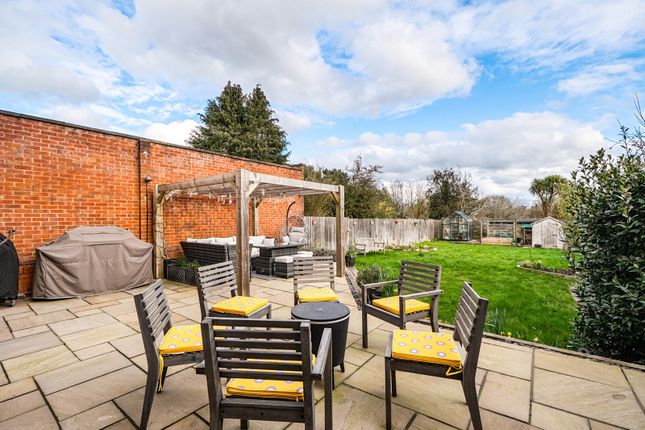 7, Southcote Lane, Berkshire photo 4