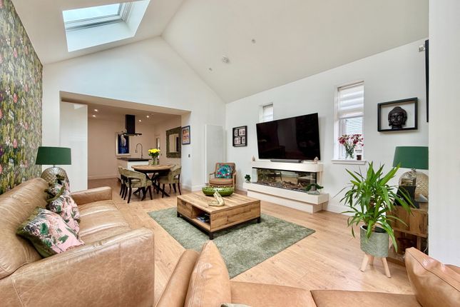 14, Gartcows Crescent, Falkirk photo 4