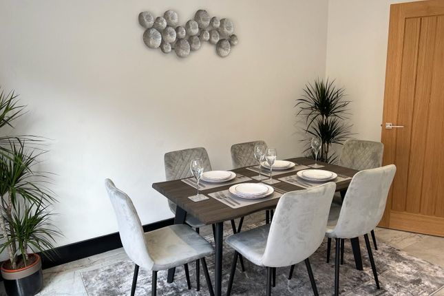 45 Highcroft Villas, Brighton photo 3