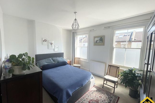 86, Graveney Road, London photo 4