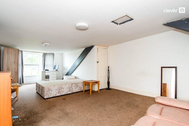 70, Lisson Grove, Plymouth photo 2