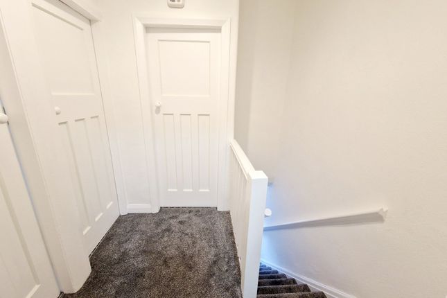 Terraced house to rent in Connington Avenue, Manchester