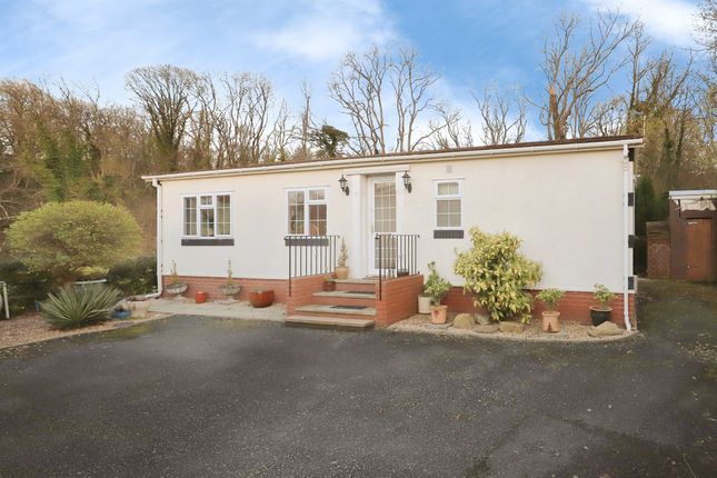 2-bed caravan on 5, Hampton Loade Park Homes, Bridgnorth, £120,000