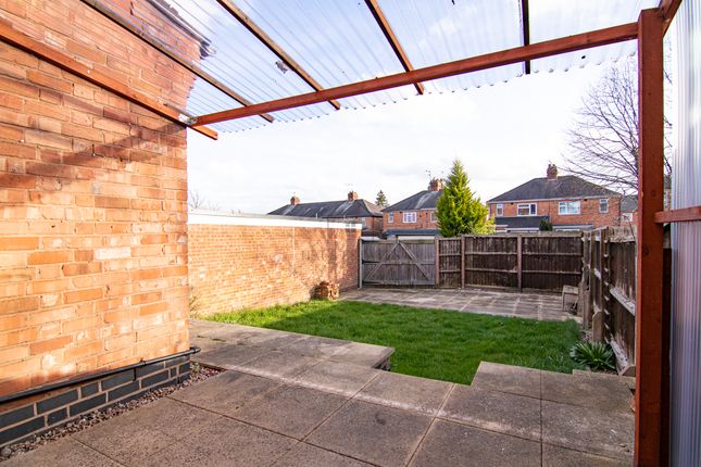 Semi-detached house to rent in Francis Avenue, Leicester, Leicestershire