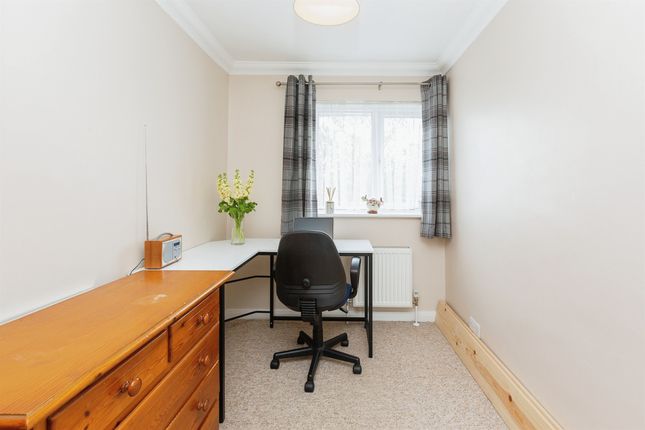 Terraced house for sale in Carlton Close, Aylesbury