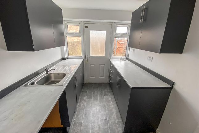 51, Grassholme Place, Newton Aycliffe photo 4