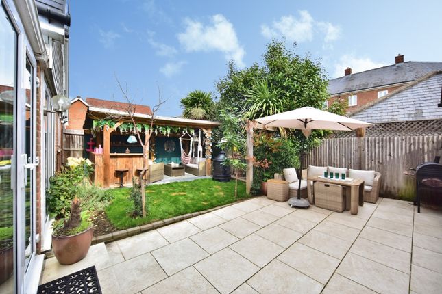 11, Clarence Way, Kings Hill, West Malling photo 4