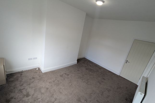 12 Waterloo Terrace, Waterloo Terrace, Shildon, DL4, Shildon photo 3