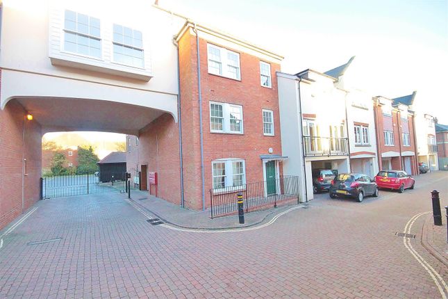 Thumbnail Flat to rent in New Street, Abingdon