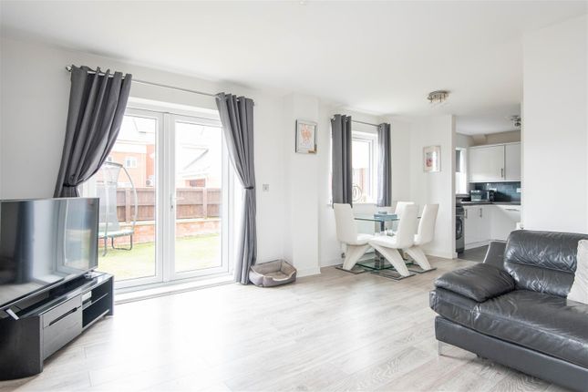 9, Ashton Bank Way, Preston photo 2