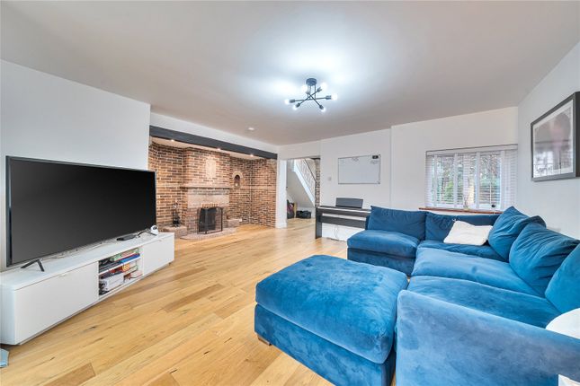 Noel Cottage, 40, West End Lane, Esher photo 2