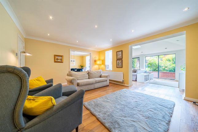 9, Angletarn Close, Nottingham photo 4