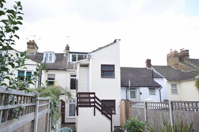 Thumbnail Flat to rent in Bower Street, Maidstone