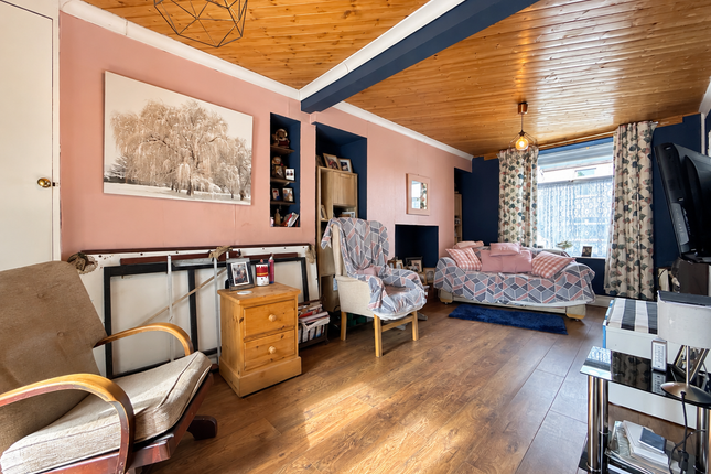 36 Brecon Road, Aberdare photo 2