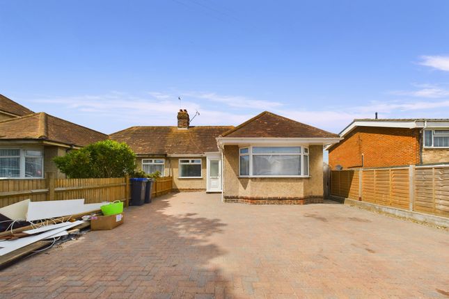 Detached bungalow to rent in Brookdean Road, Worthing
