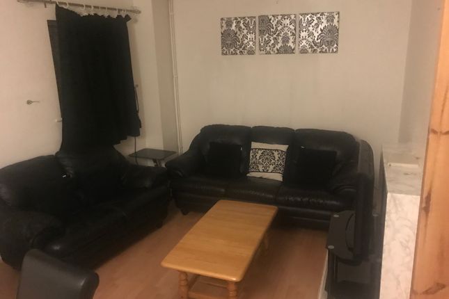 2 Bedroom Houses To Let In Ss16 Primelocation