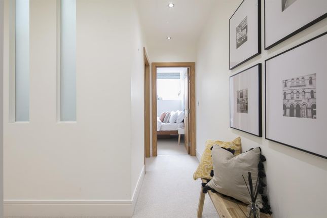 Terraced house for sale in Lyndhurst Grove, Peckham