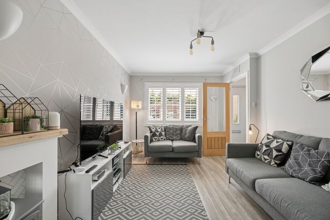1 Warwick Grove, Hamilton photo 4