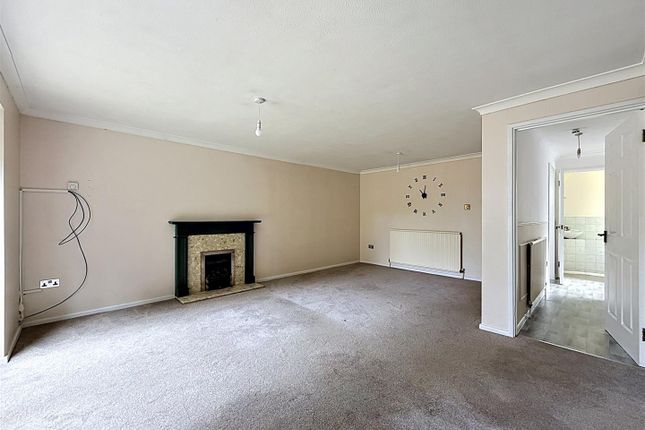 86, Manor Road, Stansted photo 4