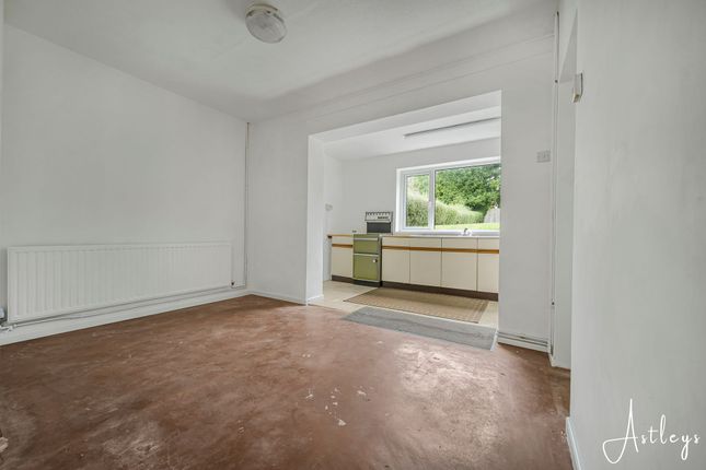 644 Middle Road, Swansea photo 3